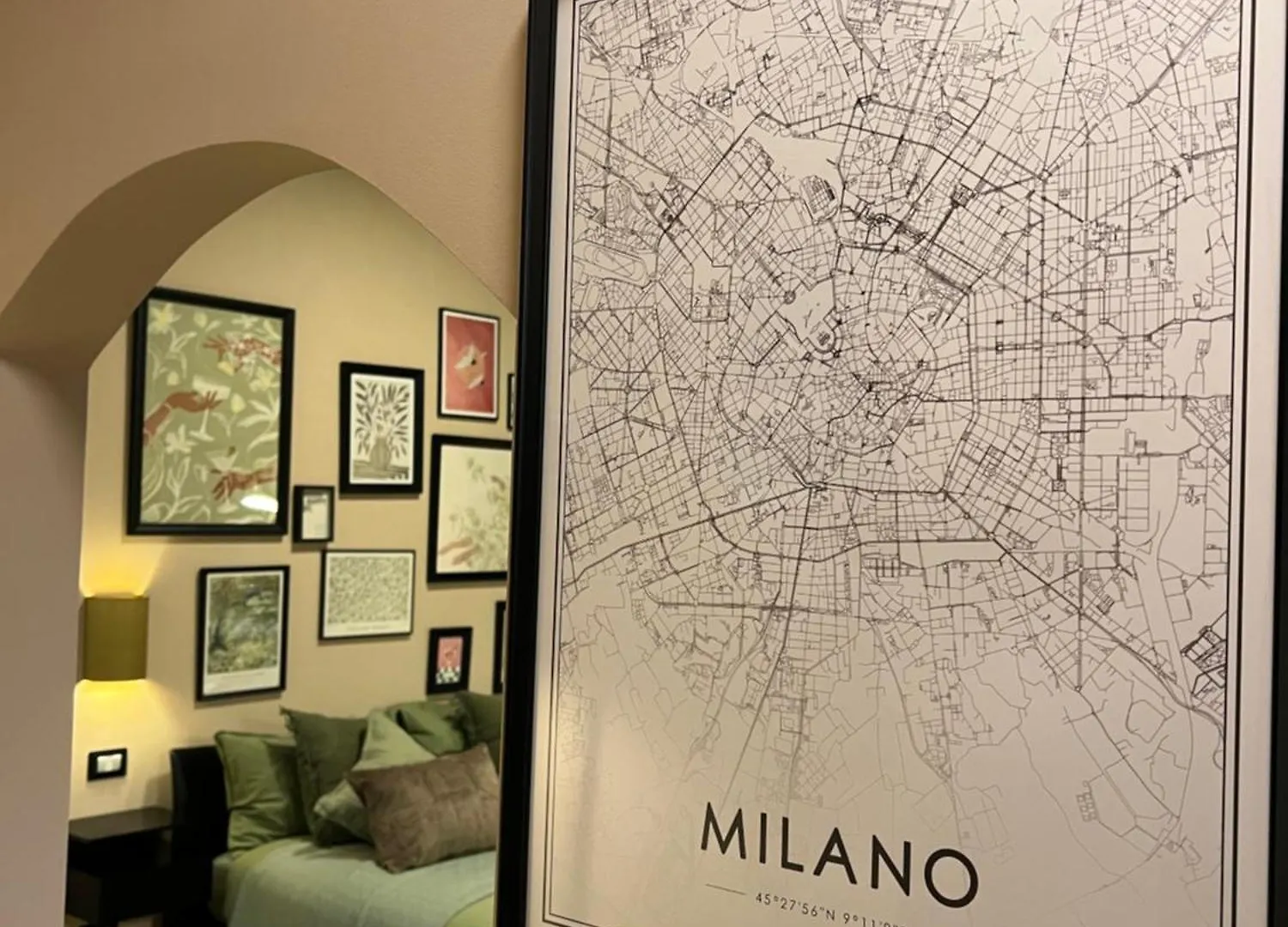 Charme And Cozy Apartment 3 Km Away From Duomo Milan 0*,